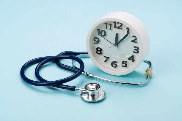 Table Hospital Clock 3,500+ Hospital Clock In Stock Photos, Pictures & Royalty-Free Images ...