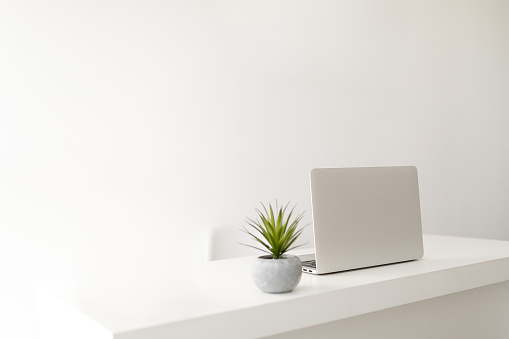Escritorio de oficina moderno minimalista simple photo