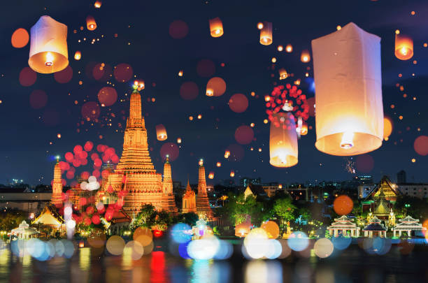 istock Temple of dawn (wat arun) 1160888327