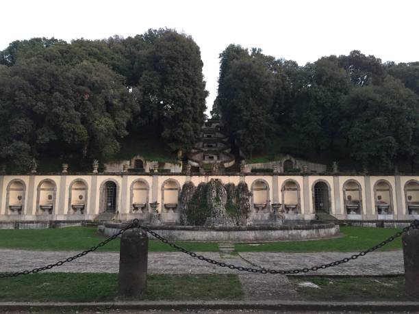 istock Italian Garden 1160889448