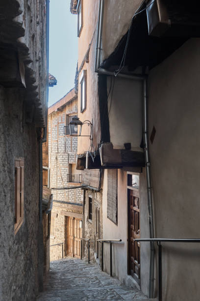 istock View of a street 1160925469