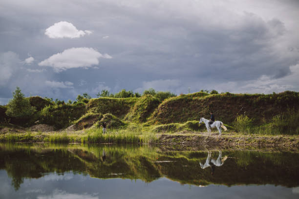 ride softly, listen carefully and love completely - serbia horse nature landscape imagens e fotografias de stock