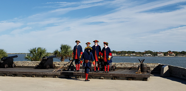 Saint Augustine, Florida, The United State - Nov 3, 2018 : The soldiers in traditional Spanish Cloths show to shooting cannon at the Castillo San Marcos is one of the oldest America cities.