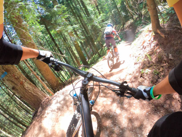istock MTB couple in Dolomites 1161030814