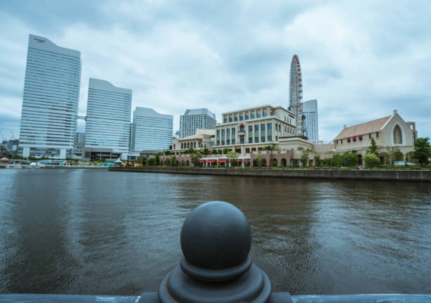 湾の眺め - famous place london england built structure business ストックフォトと画像