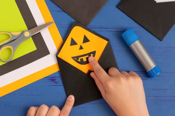 istock How to make original envelopes for Halloween greetings. Step 12 1161051768
