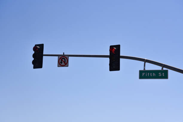 istock Fifth Street Sign 1161059013