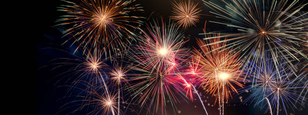 celabration festivo año nuevo fuegos artificiales titular o bannner. - year fotografías e imágenes de stock