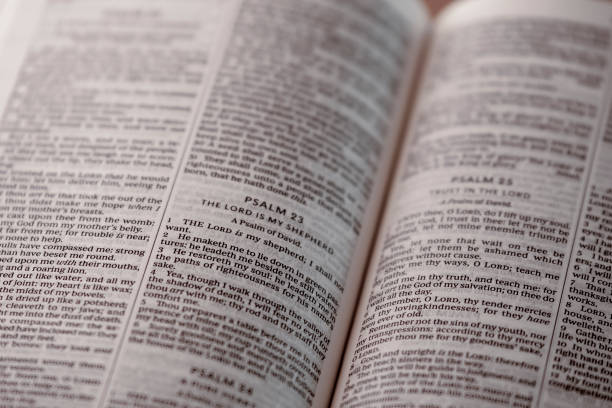 istock Open Bible -Close up - Psalm 23 1161072948