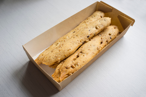 Cereal bars made of bread. Snacks similar to breadsticks, and often served with various dishes or snacks