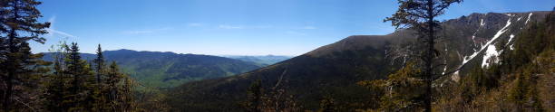 istock Between the mountains of New Hampshire (panoramic) 1161170319