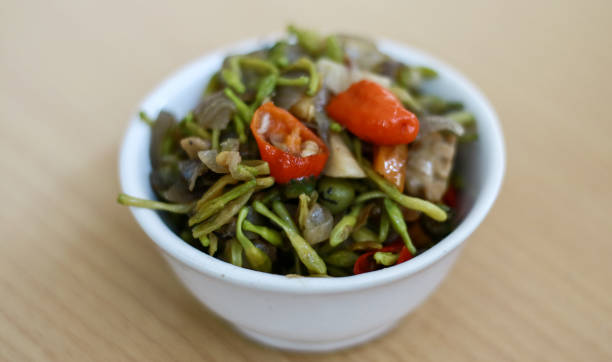 istock Sauteed papaya flowers 1161184051