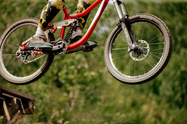 istock wheels downhill mountain bike 1161328880