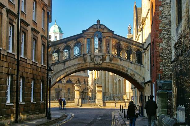 oxford, england, the bridge of sighs,  new college lane - hertford college imagens e fotografias de stock