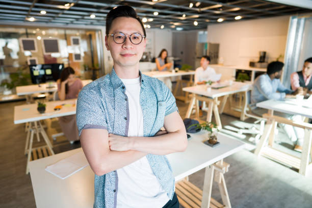 istock Expert For Corporate Businesses 1161359600
