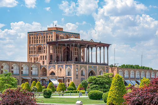 24/05/2019 Isfahan,\nIsfahan Province,\nIran, Naqsh-e Jahan Square with Ali Qapu Palace in sunny day