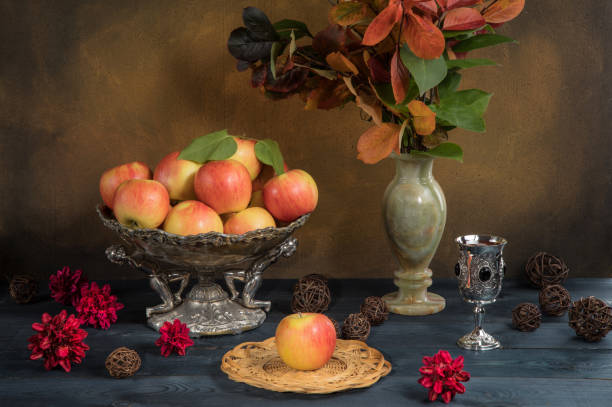 istock apples in a vase and apple juice 1161393446