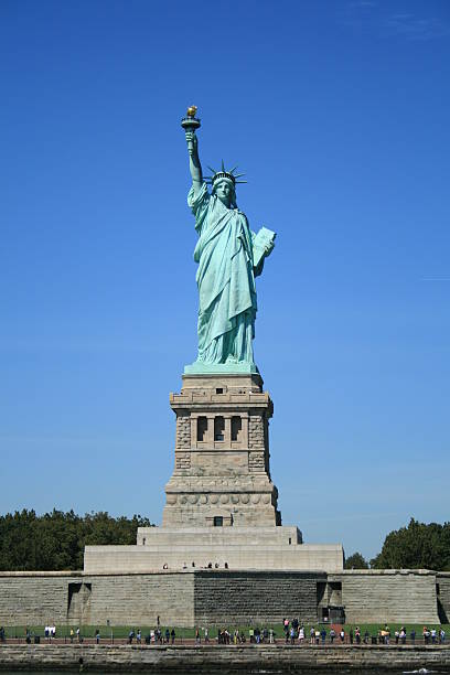 istock The Statue of Liberty on a clear, non-cloudy day 116140195