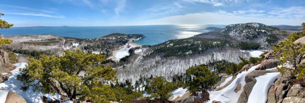 アカディア国立公園の冬 - maine landscape new england forest ストックフォトと画像