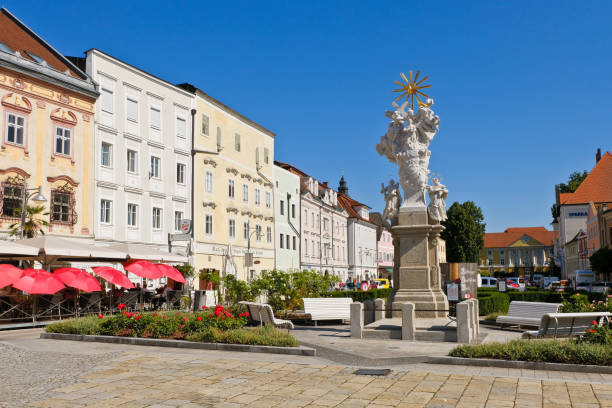 Eferding - Upper Austria View over the main square of Eferding. Eferding is a small city in Upper Austria with about 4150 inhabitants
and is the third oldest city in Austria (since 1222). eferding district stock pictures, royalty-free photos & images