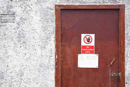 No unauthorised entry access to boiler room sign uk