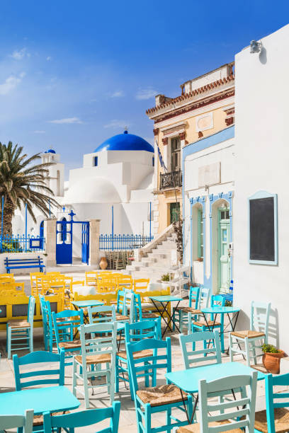 traditional greek street, serifos, cyclades, greece - greek culture bar restaurant greece imagens e fotografias de stock