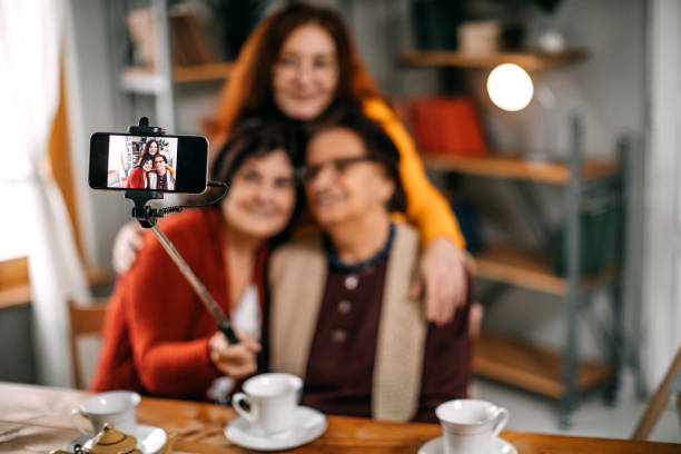 istock Let's stick together for best pleading 1161734042