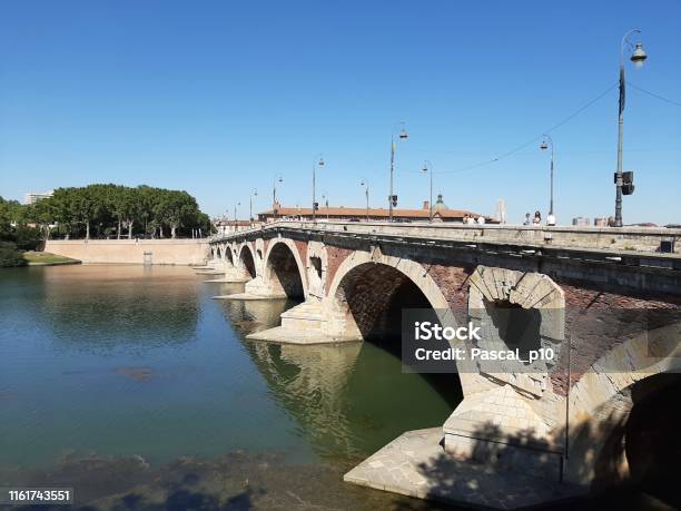 The Garonne River And The Pont Neuf In Toulouse France Stock Photo - Download Image Now