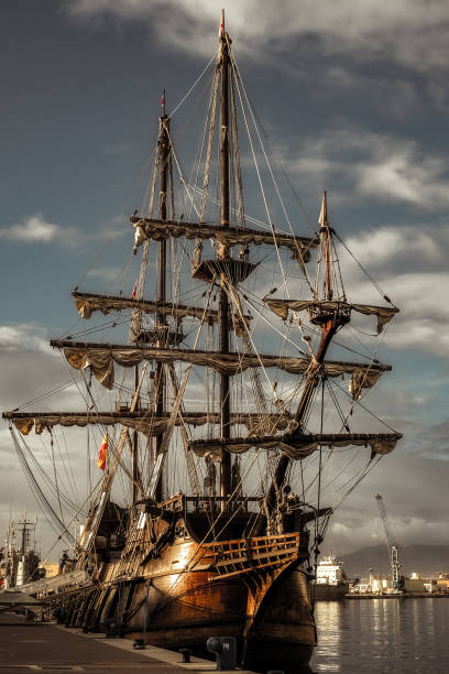 17th century spanish galleon replica in malaga port, spain - sailing ship nautical vessel rigging industrial ship imagens e fotografias de stock