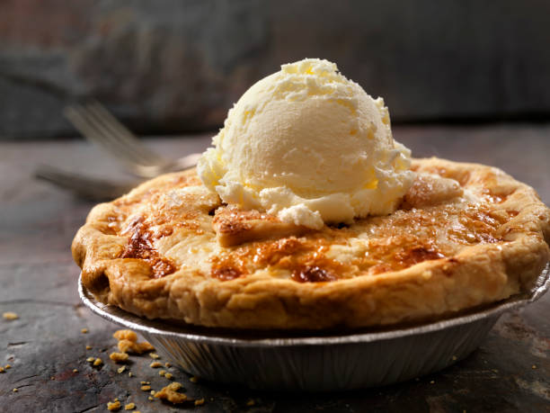 istock Individual Size Apple Pie with Vanilla Ice Cream 1161763302