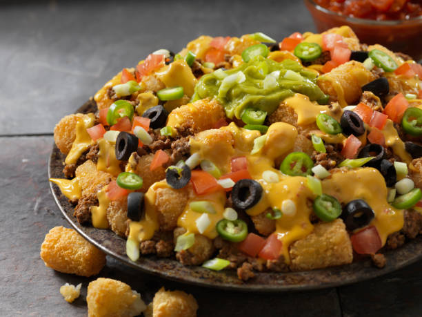 istock Crispy Tator Tot Hash Brown Nachos (Tatchos) 1161764039