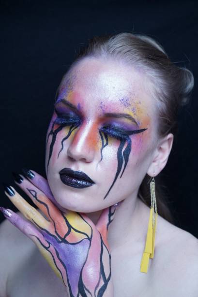 istock art make up woman 1161764460