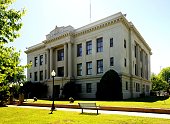 noble-county-courthouse.jpg?b=1&s=170x170&k=20&c=Q8VIi8Xkh6kBocVP3oMdfC-JPKOBw803ybrMGAE01R0=