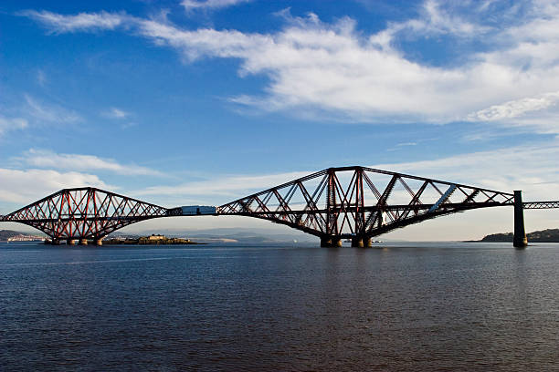 istock Forth rail bridge on the sea made of metal 116181799
