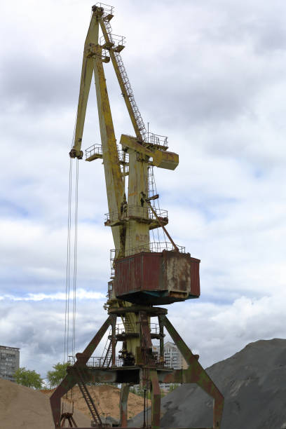 istock Large old construction crane on the outside 1161822338
