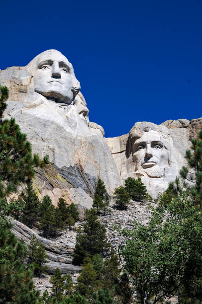 istock Mount Rushmore - Washington and Lincoln From Below 1161868451
