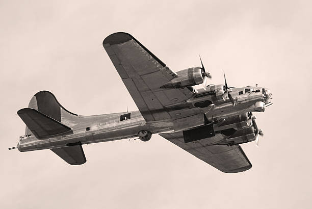 istock WWII bomber B17 Fortress flying 116195078