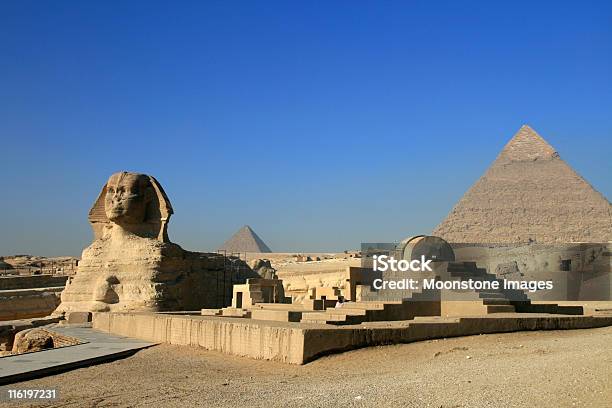 スフィンクスとカフラーピラミッドエジプトカイロ - ギザのストックフォトや画像を多数ご用意 - ギザ, ギザの大スフィンクス, カイロ