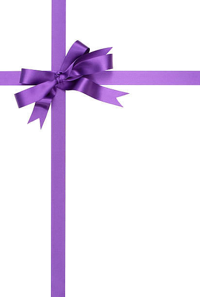 violet cadeau ruban et nœud - isolated on white bow gift homemade photos et images de collection