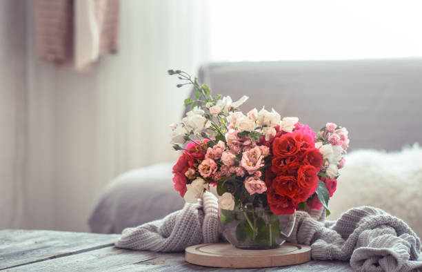 Ramos De Flores Artificiales - Banco de fotos e imágenes de stock - iStock Ramos De Flores Artificiales - Banco de fotos e imágenes de stock - iStock