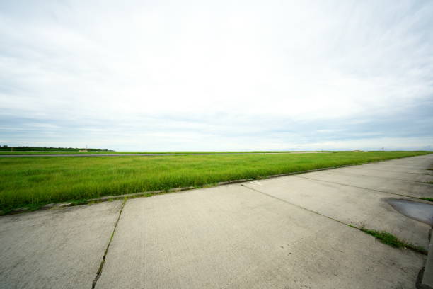 istock Miyako Shimojishima Airport Runway 1162066054