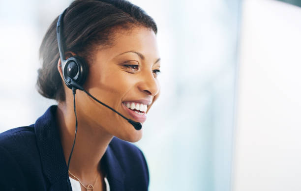 istock Attracting and maintaining customers starts at hello 1162082528