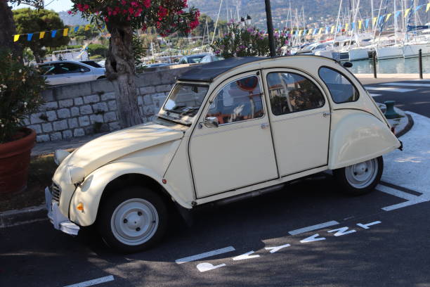 istock Cars on the Cote D’Azur 1162089241