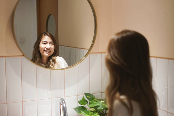 istock Asian young women in a mirror 1162091802