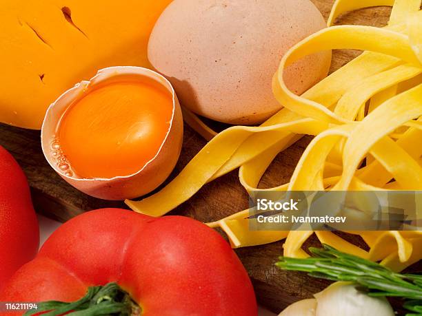 Tagliatelle De Cocina Foto de stock y más banco de imágenes de Alimento - Alimento, Amarillo - Color, Color - Tipo de imagen