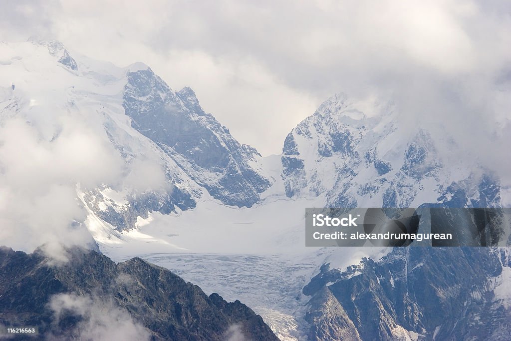 Швейцарские Альпы - Стоковые фото Engadin Valley роялти-фри