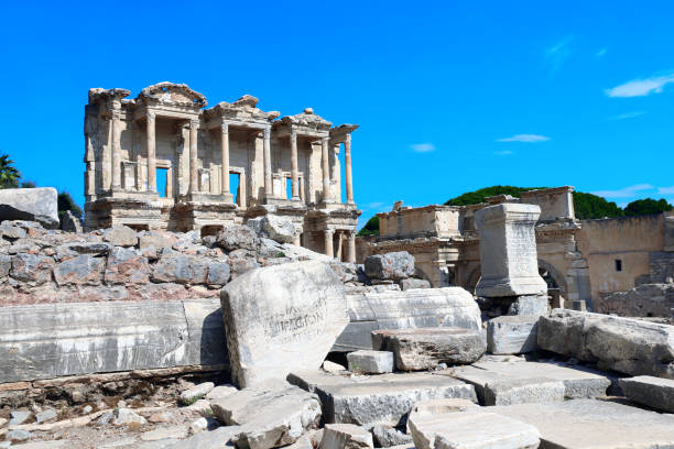 istock Facade of famous Celsus Library in Ephesus, Turkey 1162187968