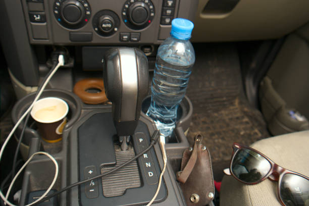 istock Chaos in a car 1162196467