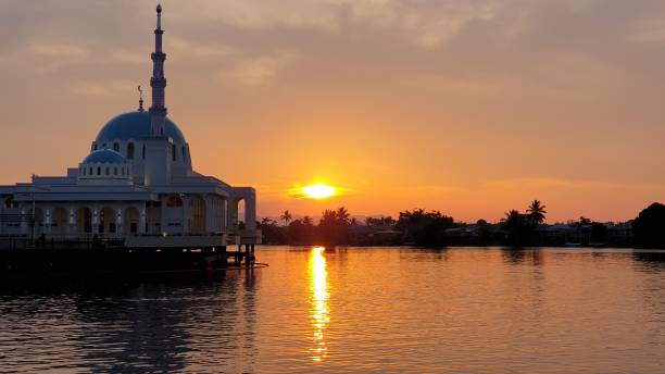 istock The Kuching City Floating Mosque 1162225997