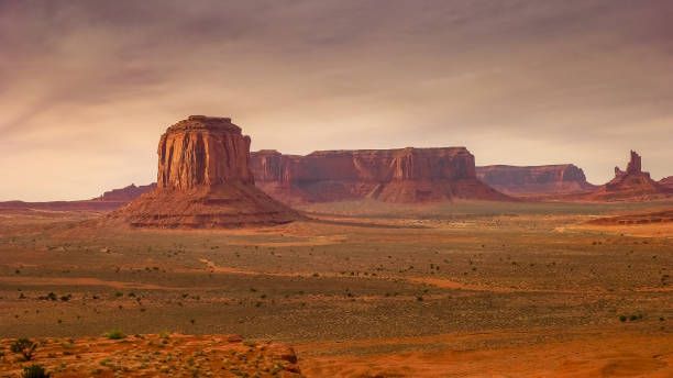 istock view of monument valley from artists point 1162231647